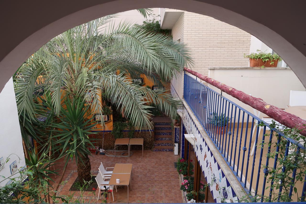 El Cami Hotel 坎布里尔斯 外观 照片