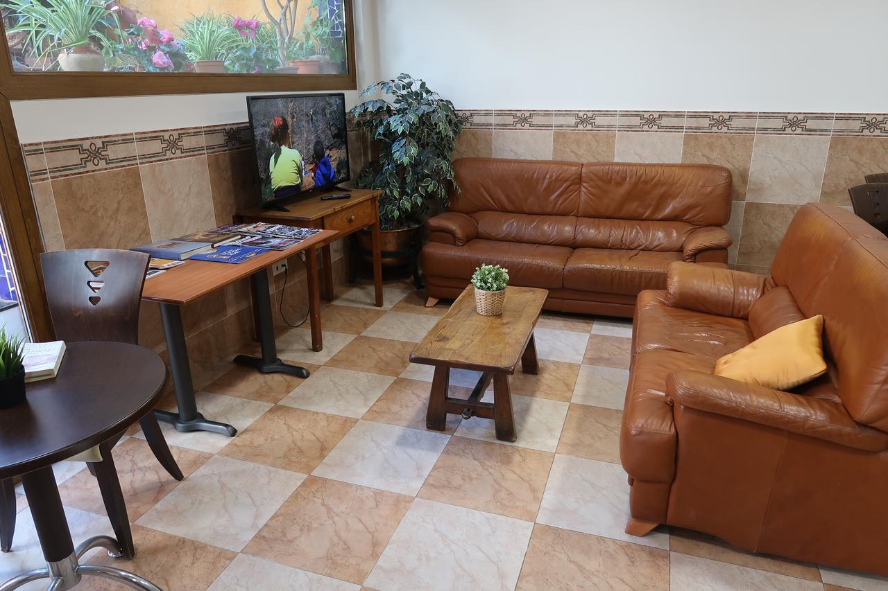 El Cami Hotel 坎布里尔斯 外观 照片