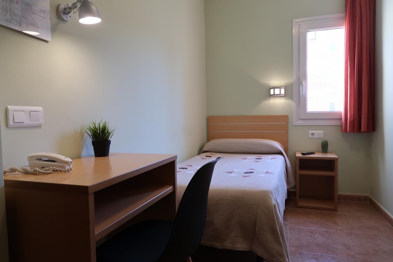 El Cami Hotel 坎布里尔斯 外观 照片
