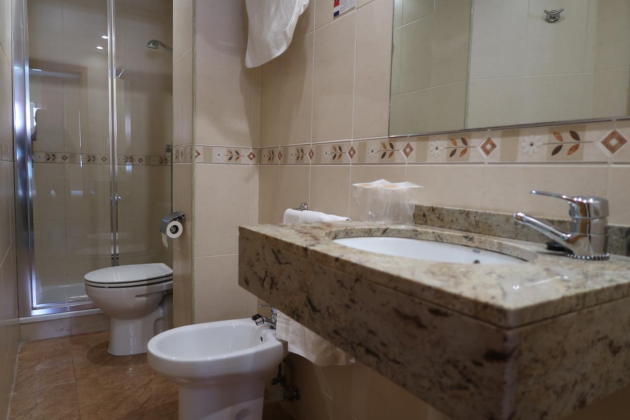 El Cami Hotel 坎布里尔斯 外观 照片